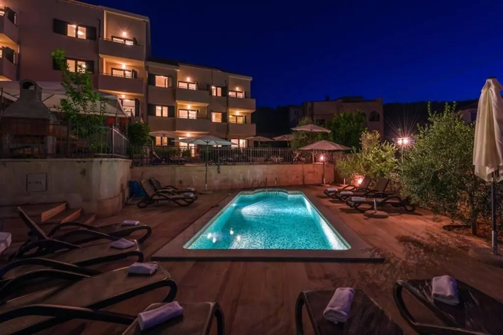 Seaesta Apartment Pool And Beach Slatine