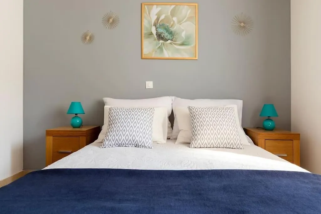 Seaesta Apartment Pool And Beach سلاتين